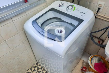 Apartamento à venda com 74m², 3 quartos e 1 vagaÁrea de Serviço