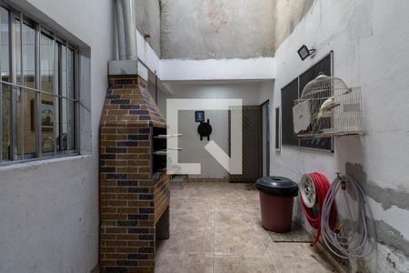 Casa à venda com 140m², 4 quartos e 2 vagas Casa à venda com 140m², 4 quartos e 2 vagasChurrasqueira