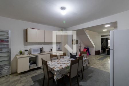 Casa à venda com 140m², 4 quartos e 2 vagas Casa à venda com 140m², 4 quartos e 2 vagasCozinha