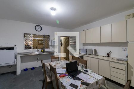 Casa à venda com 140m², 4 quartos e 2 vagas Casa à venda com 140m², 4 quartos e 2 vagasCozinha