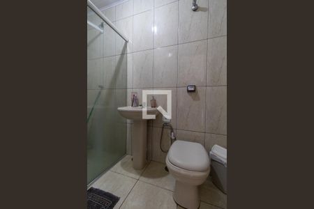 Casa à venda com 140m², 4 quartos e 2 vagas Casa à venda com 140m², 4 quartos e 2 vagasBanheiro Social 1