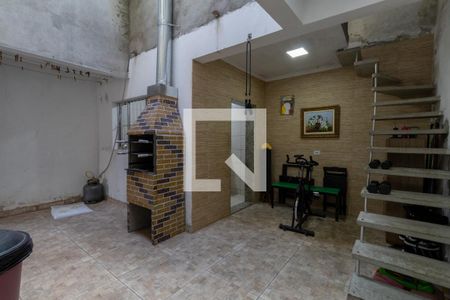 Casa à venda com 140m², 4 quartos e 2 vagas Casa à venda com 140m², 4 quartos e 2 vagasChurrasqueira