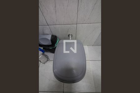 Casa à venda com 140m², 3 quartos e 2 vagas Casa à venda com 140m², 3 quartos e 2 vagasVaso