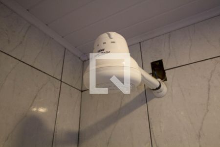 Casa à venda com 140m², 3 quartos e 2 vagas Casa à venda com 140m², 3 quartos e 2 vagasChuveiro