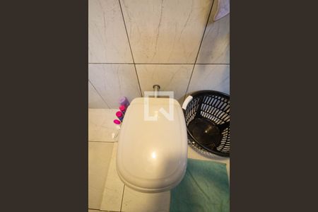 Casa à venda com 140m², 3 quartos e 2 vagas Casa à venda com 140m², 3 quartos e 2 vagasVaso