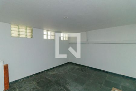 Porão de casa para alugar com 2 quartos, 100m² em Chácara Santo Antônio (zona Sul), São Paulo
