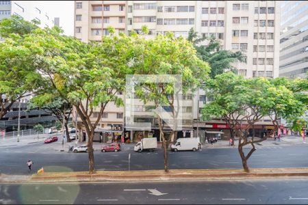 Sala 1 de apartamento para alugar com 3 quartos, 120m² em Barro Preto, Belo Horizonte