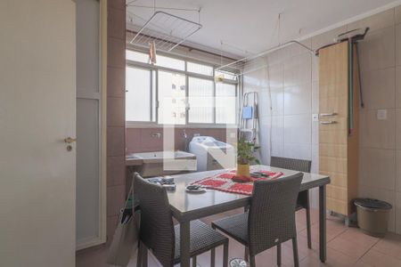 Apartamento à venda com 165m², 2 quartos e sem vagaÁrea de Serviço