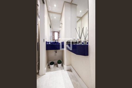 Apartamento à venda com 206m², 3 quartos e 4 vagas Apartamento à venda com 206m², 3 quartos e 4 vagasLavabo