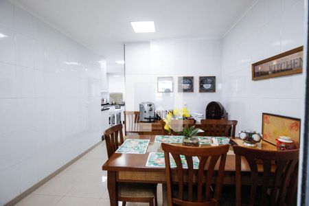 Apartamento à venda com 206m², 3 quartos e 4 vagas Apartamento à venda com 206m², 3 quartos e 4 vagasCozinha