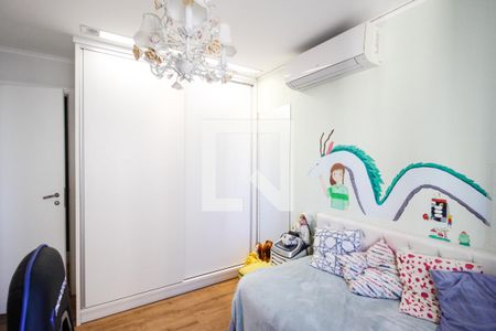 Apartamento à venda com 206m², 3 quartos e 4 vagas Apartamento à venda com 206m², 3 quartos e 4 vagasQuarto 2