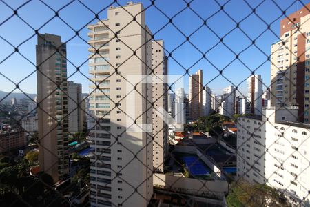 Apartamento à venda com 206m², 3 quartos e 4 vagas Apartamento à venda com 206m², 3 quartos e 4 vagasVista