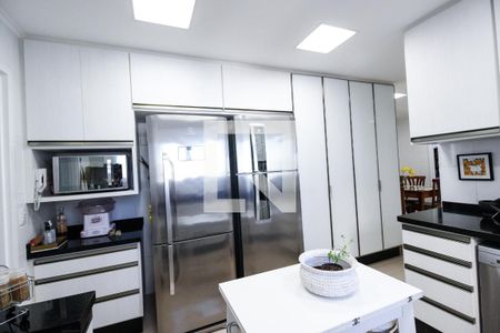 Apartamento à venda com 206m², 3 quartos e 4 vagas Apartamento à venda com 206m², 3 quartos e 4 vagasCozinha