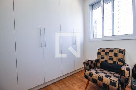 Apartamento à venda com 206m², 3 quartos e 4 vagas Apartamento à venda com 206m², 3 quartos e 4 vagasCloset