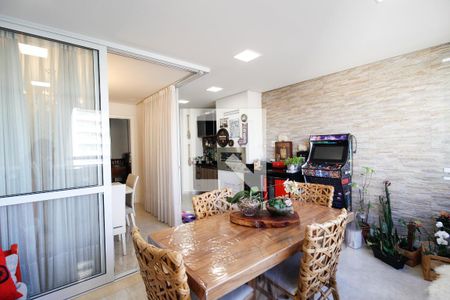 Apartamento à venda com 206m², 3 quartos e 4 vagas Apartamento à venda com 206m², 3 quartos e 4 vagasVaranda gourmet