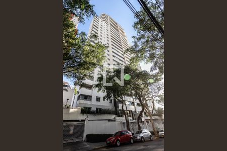 Apartamento à venda com 206m², 3 quartos e 4 vagas Apartamento à venda com 206m², 3 quartos e 4 vagasFachada