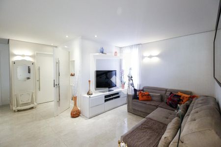 Apartamento à venda com 206m², 3 quartos e 4 vagas Apartamento à venda com 206m², 3 quartos e 4 vagasSala