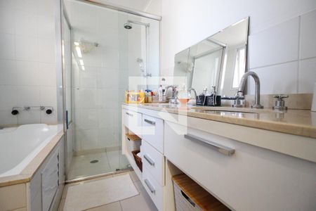 Apartamento à venda com 206m², 3 quartos e 4 vagas Apartamento à venda com 206m², 3 quartos e 4 vagasSuíte 3