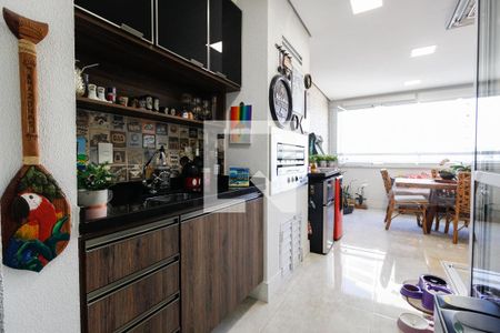 Apartamento à venda com 206m², 3 quartos e 4 vagas Apartamento à venda com 206m², 3 quartos e 4 vagasVaranda gourmet