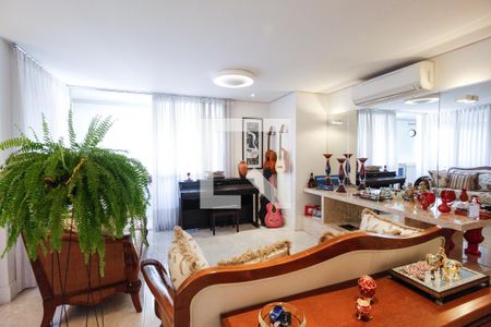 Apartamento à venda com 206m², 3 quartos e 4 vagas Apartamento à venda com 206m², 3 quartos e 4 vagasSala