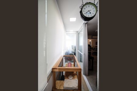 Apartamento à venda com 206m², 3 quartos e 4 vagas Apartamento à venda com 206m², 3 quartos e 4 vagasVaranda gourmet