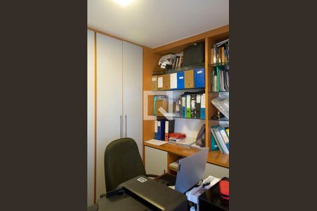 Apartamento à venda com 110m², 3 quartos e 3 vagasQuarto 3