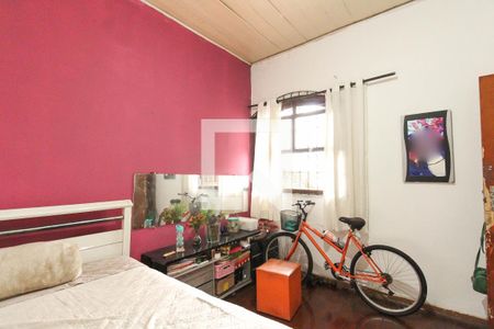 Casa à venda com 169m², 2 quartos e 2 vagas Casa à venda com 169m², 2 quartos e 2 vagasQuarto