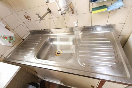 Casa à venda com 169m², 2 quartos e 2 vagas Casa à venda com 169m², 2 quartos e 2 vagasCozinha