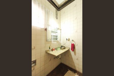 Casa à venda com 169m², 2 quartos e 2 vagas Casa à venda com 169m², 2 quartos e 2 vagasBanheiro