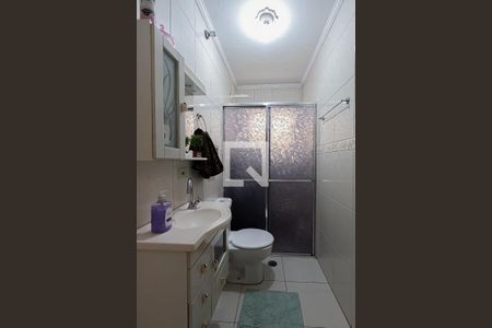 Casa à venda com 135m², 4 quartos e 2 vagas Casa à venda com 135m², 4 quartos e 2 vagasBanheiro 1