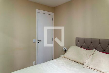 Quarto 1 de apartamento para alugar com 2 quartos, 48m² em Jardim Alvorada, Nova Iguaçu