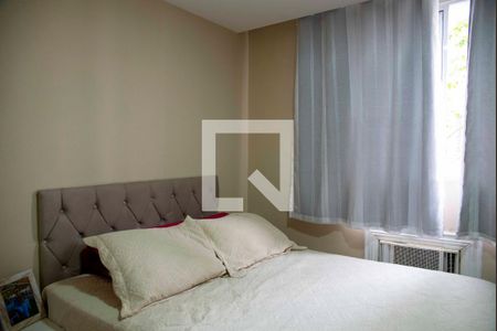 Quarto 1 de apartamento para alugar com 2 quartos, 48m² em Jardim Alvorada, Nova Iguaçu