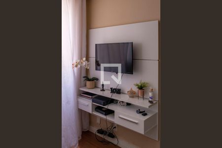 Sala de apartamento para alugar com 2 quartos, 48m² em Jardim Alvorada, Nova Iguaçu