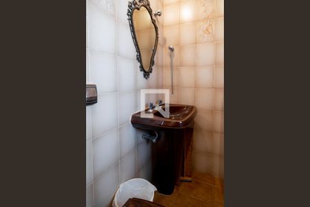 Banheiro Social de casa à venda com 3 quartos, 140m² em Campo Belo, São Paulo