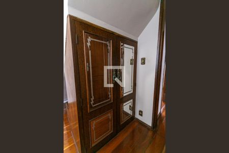 Apartamento para alugar com 130m², 5 quartos e 2 vagasArmário do Quarto 4