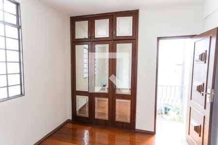 Apartamento para alugar com 130m², 5 quartos e 2 vagasArmário do Quarto 3