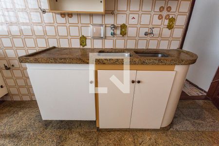 Apartamento para alugar com 130m², 5 quartos e 2 vagasArmário da Cozinha