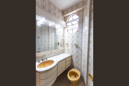 Apartamento para alugar com 130m², 5 quartos e 2 vagasBanheiro da Suíte 1