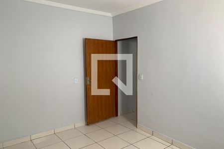 Quarto 2 de casa para alugar com 2 quartos, 132m² em Bandeiras, Osasco