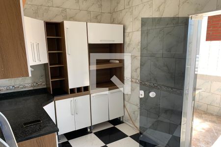 Cozinha de casa para alugar com 2 quartos, 132m² em Bandeiras, Osasco