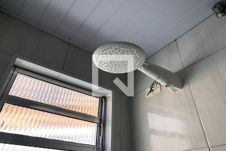 Banheiro de casa para alugar com 2 quartos, 132m² em Bandeiras, Osasco