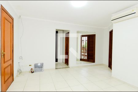 Casa à venda com 330m², 4 quartos e 3 vagasSuíte 4