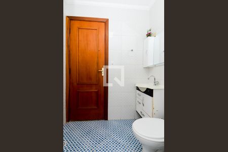 Casa à venda com 330m², 4 quartos e 3 vagasBanheiro da Suíte 2