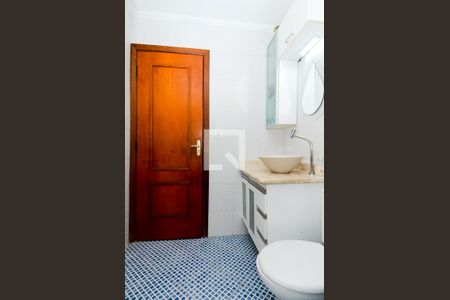 Casa à venda com 330m², 4 quartos e 3 vagasBanheiro da Suíte 4