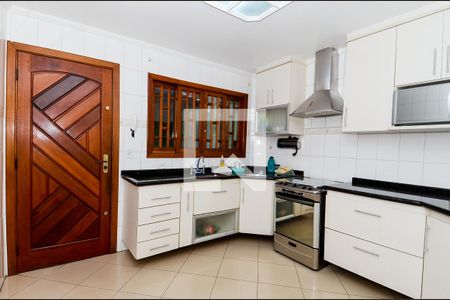 Casa à venda com 330m², 4 quartos e 3 vagasCozinha