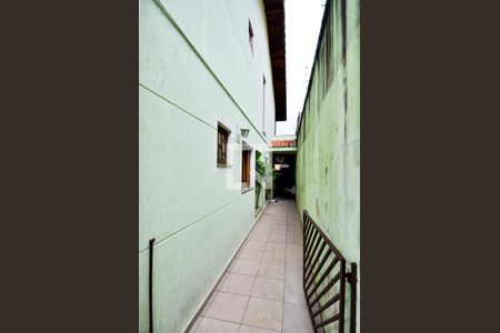 Casa à venda com 330m², 4 quartos e 3 vagasCorredor Lateral 