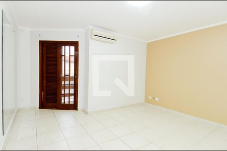 Casa à venda com 330m², 4 quartos e 3 vagasSuíte 4