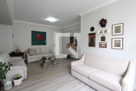Sala de apartamento para alugar com 3 quartos, 75m² em Indianópolis, São Paulo