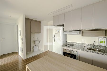 Sala e Cozinha de apartamento à venda com 2 quartos, 38m² em Quarta Parada, São Paulo