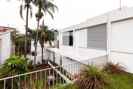 Casa à venda com 420m², 4 quartos e 8 vagas Casa à venda com 420m², 4 quartos e 8 vagasQuarto 1 - área externa
